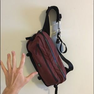 Chrome Messenger Sling Shoulder Bag - Burgundy color